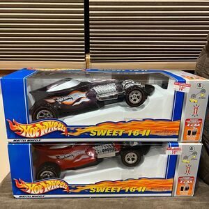 2002 Mattel Hot Wheels Sweet 16 II RC Cars Set of 2